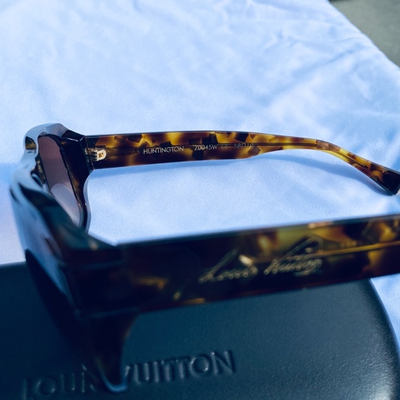 Louis Vuitton Limited HUNTINGTON Sunglasses. - Picture 5 of 7